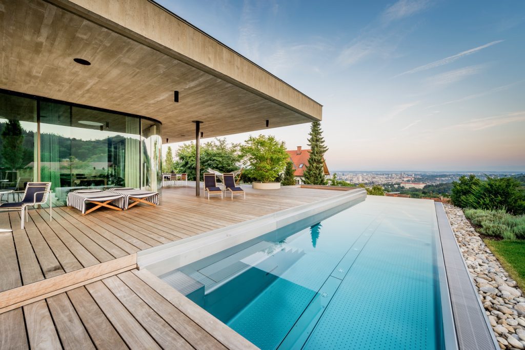 Enfin .. l’été est là. Construction de votre piscine privée